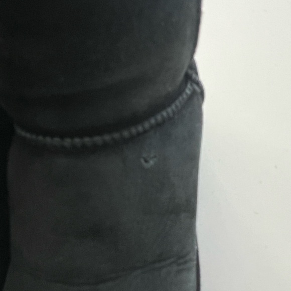 UGG Classic Tall II Women's Boot, Size 8 Black MSRP $199.99 - Picture 8 of 9